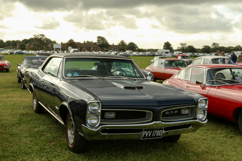 Illustration for article titled The Parking Lot At The Goodwood Revival Is The Most Magical Parking Lot In The World